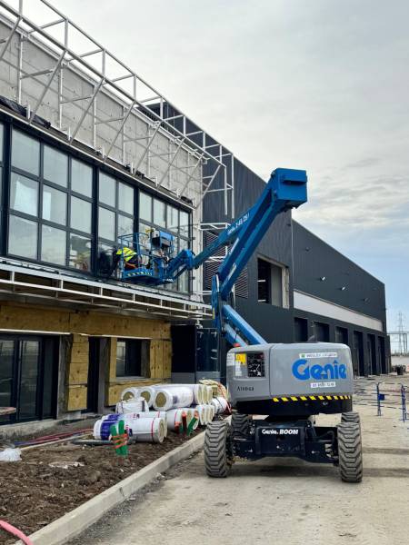 Location d'une nacelle articulée 16m diesel GENIE à AUBERGENVILLE dans les Yvelines