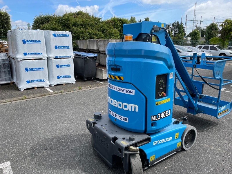 En location à GENNEVILLIERS d’une nacelle toucan 12m électrique SINOBOOM