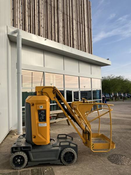 Location d'une nacelle toucan 10m sur le chantier de Décathlon à ST MAXIMIN