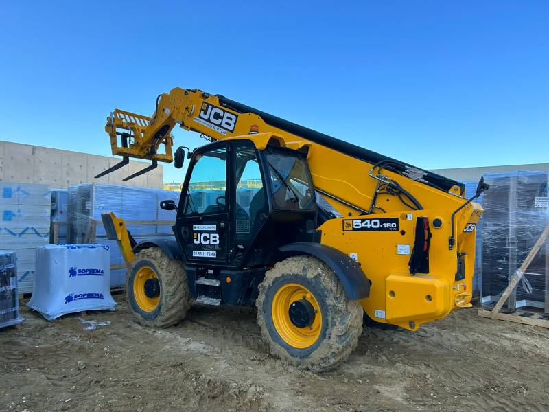 chariot télescopique JCB 540-180