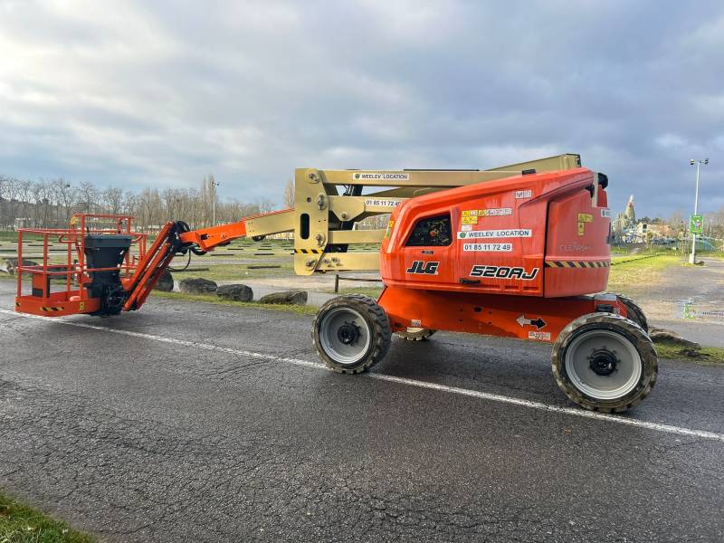 Location d'une flêche articulée JLG ultra performante NEUILLY SUR SEINE